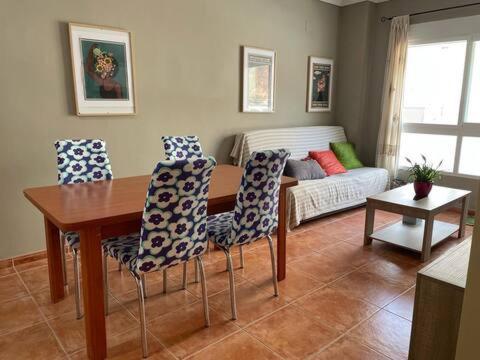 Apartamento En La Playa 레스 카세스 달카나르 외부 사진