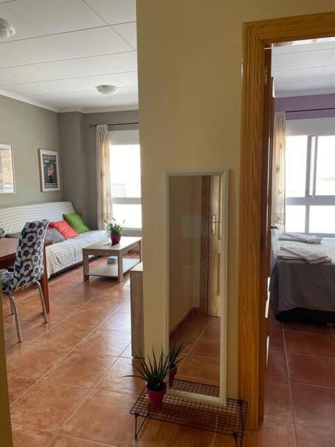 Apartamento En La Playa 레스 카세스 달카나르 외부 사진